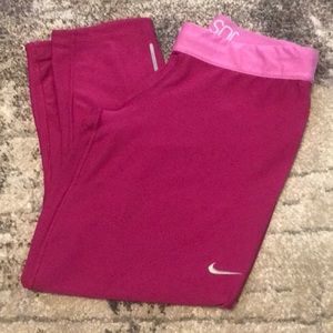 Women’s Nike dry fit Hot Pink leggings